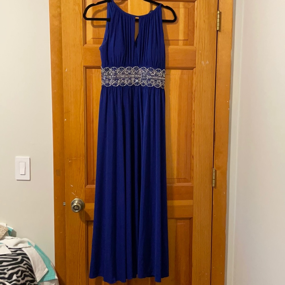 R&M Richards size 6 petite gown, navy blue